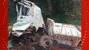 Colisão entre caminhões na BR-156 deixa vítima grave em Laranjal do Jari