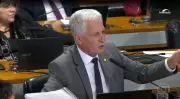 CPI do INSS encerra sem relatório final após 16 horas de impasse político