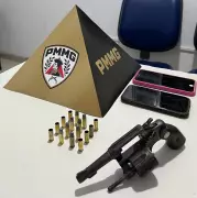 Dois homens são presos com revólver e munições após fuga em alta velocidade em Varzelândia