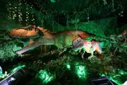 Exposição Imersiva 'A Era dos Dinossauros' Transporta Visitantes ao Passado em Salvador