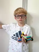 Família de BH denuncia descumprimento judicial para fornecer remédio de R$ 90 mil a menino com doença rara