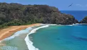 Fernando de Noronha fica sem guarda-vidas em praias do Parque Nacional até março