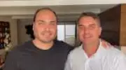 Flávio Bolsonaro viaja a Santa Catarina para fortalecer campanha do irmão Carlos ao Senado