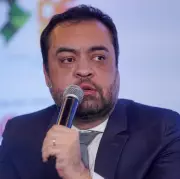 Governador Cláudio Castro renuncia ao cargo no Rio de Janeiro nesta segunda-feira