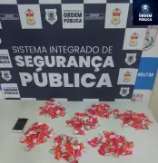 Homem de 31 anos é preso com 142 pinos de cocaína em Volta Redonda