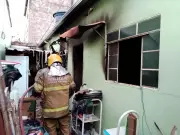 Homem morre em incêndio dentro de casa em Ribeirão das Neves, na Grande BH