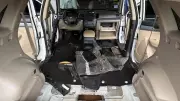 Homem é preso com mais de 800 iPhones escondidos em fundo falso de carro no Paraná