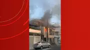Incêndio Consome Residência de Dois Andares na Zona Oeste de Manaus