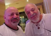 Irmãos de São Carlos presos em Dubai há 12 dias devido a guerra e cancelamento de voos