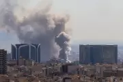 Israel ataca Teerã e emite alertas de evacuação após eliminar comandante