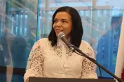 Janete Aparecida assume como primeira prefeita de Divinópolis em cerimônia histórica