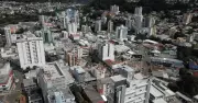 Joaçaba abre concurso com mais de 50 vagas e salários de até R$ 25 mil