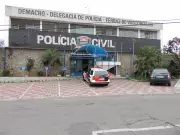 Jovem de 21 anos é morto a facadas após discussão em adega de Ferraz de Vasconcelos