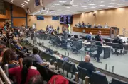 Justiça suspende liminar e permite nomeação de mais comissionados na Câmara de Campinas