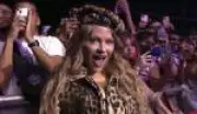 Luisa Sonza é vaiada ao entrar em show de Sabrina Carpenter no Lollapalooza
