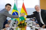 Lula e presidente boliviano Rodrigo Paz reforçam integração sul-americana em reunião no Planalto