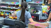 Lula sanciona lei que autoriza venda de medicamentos em supermercados do Brasil