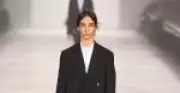 Modelo brasileira abandona Economia para brilhar nas passarelas de Milão e Paris