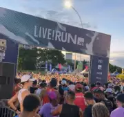Motociclista invade corrida em Fortaleza e atropela corredora; suspeito preso