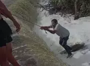 Motociclista é salvo por moradores após ser arrastado por correnteza em açude de Sergipe