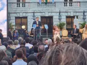 Novo prefeito do Rio anuncia expansão do carnaval para 15 escolas no Grupo Especial