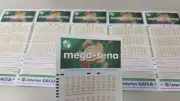 Paraná celebra quatro apostas vencedoras da quina da Mega-Sena no concurso 2981