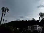 Petrópolis aciona sirenes de alerta devido a previsão de chuva forte neste sábado