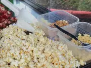 Pipoca Completa de Mogi das Cruzes: Tradição com Queijo, Amendoim e Bacon