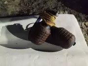 Polícia apreende duas granadas e drogas em operação em Arraial do Cabo