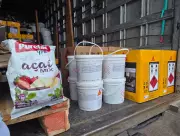 PRF flagra caminhão transportando pó lácteo junto a produtos perigosos em SC