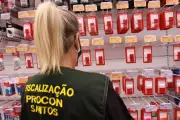 Procon de Santos orienta sobre direitos do consumidor na compra de material escolar