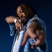 Rael critica indústria musical em 'Forma abstrata', faixa do novo álbum 'Nas profundezas da alma'