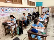 Rio Branco retoma aulas com 20 mil alunos e protesto por reajuste salarial na Educação