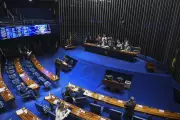 Senado aprova reajuste salarial para policiais e bombeiros do Distrito Federal