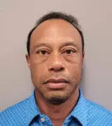 Tiger Woods preso após acidente com capotamento na Flórida com opioides no bolso