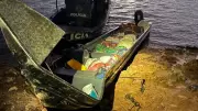Três presos e 800 kg de drogas apreendidos após lancha colidir no Rio Negro, em Manaus