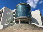 UFTM abre concurso para professor com salários de até R$ 13 mil em Minas Gerais