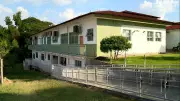 Vigilante reage a assalto com fuzil falso em campus do Ifes em Colatina e baleia suspeito