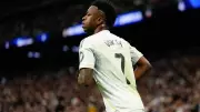 Vinicius Júnior brilha com dois gols e leva Real Madrid às quartas da Liga dos Campeões