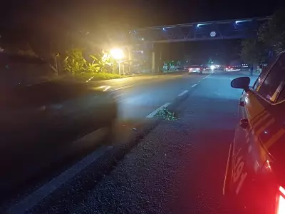 Acidente entre carro e moto deixa jovem de 25 anos ferido na BR-393 em Barra Mansa