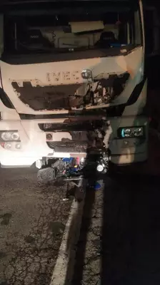 Acidente fatal entre moto e carreta na BR-393 em Vassouras deixa homem morto