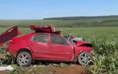 Acidente fatal na BR-364 em Jataí mata casal e deixa jovem ferido