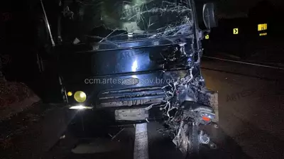 Acidente fatal na SP-300: motociclista morre após colisão frontal com caminhão em Tietê