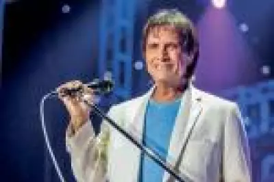 Ator cearense desconhecido vence globais para viver Roberto Carlos em cinebiografia