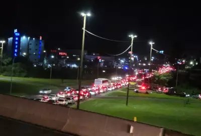 Caos no trânsito marca show do Guns N' Roses em Campo Grande com atrasos e fãs a pé