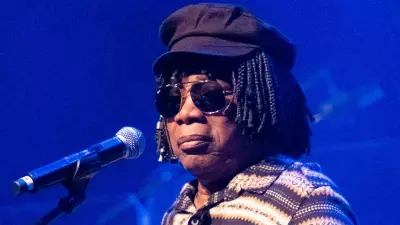 Celebridades que superaram o abandono familiar: histórias de resiliência