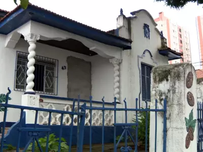 Comerciante de Campinas aguarda solução após um ano de vazamento de adutora na Avenida da Saudade