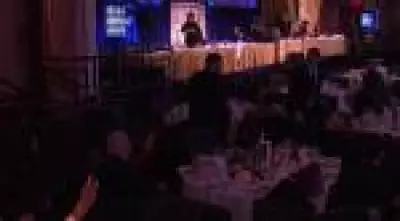 Convidado continua comendo tranquilamente durante tiroteio em jantar com Trump