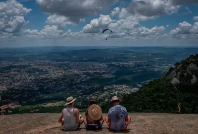 Dia do Amigo: Como Viagens Fortalecem Laços e Criam Memórias Inesquecíveis