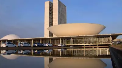 Dívida pública federal cai 2,34% em março e volta ao patamar de R$ 8,3 trilhões